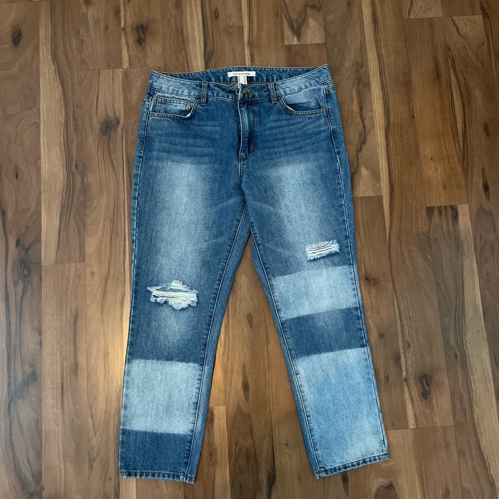 Women’s blue jeans
